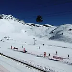 Roc De Peclet 1 - Location: Joli Pour 4 Face Aux Pistes Mae-9040 * Val Thorens